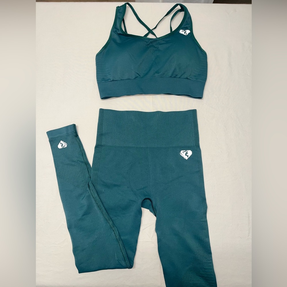 women’s best workout set